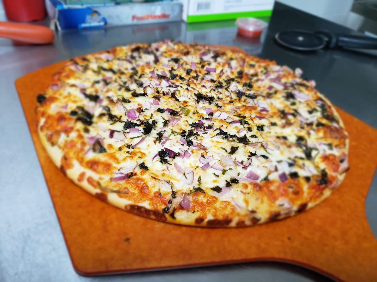 Naga (Ghost Pepper) Pizza (XL 16")